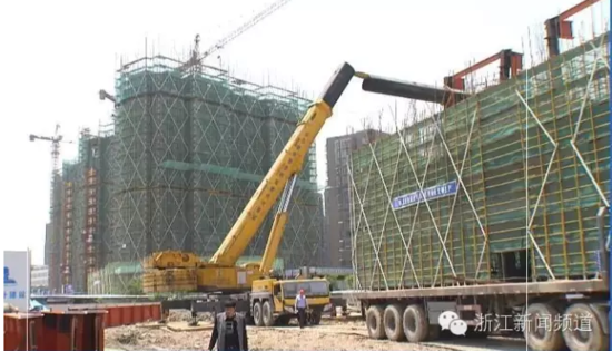 五一假期，杭州一工地的起重機(jī)吊機(jī)倒塌，造成1人重傷，3人輕傷